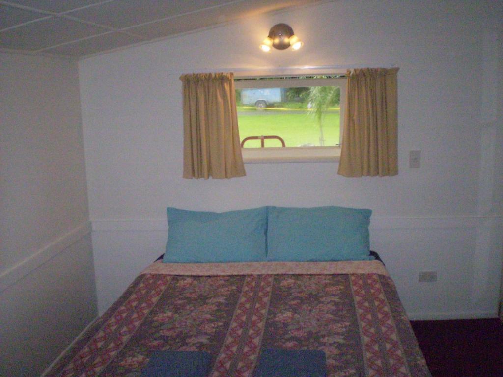 Whitianga Campground Room photo